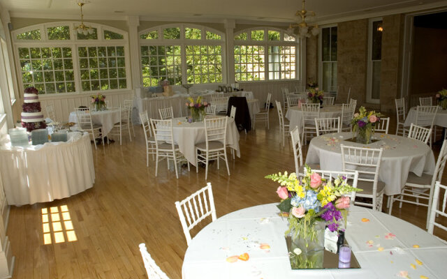 The 1886 Crescent Hotel & Spa