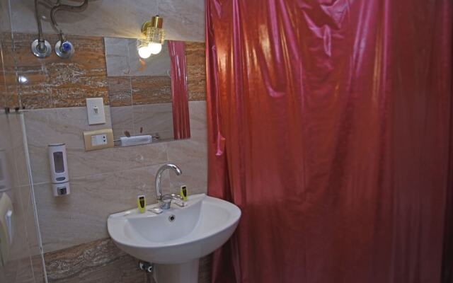 New Pyramids Paradise Hostel