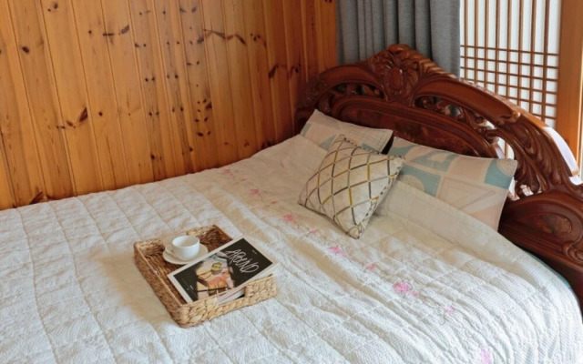 Gyeongju Mong Bed and Breakfast