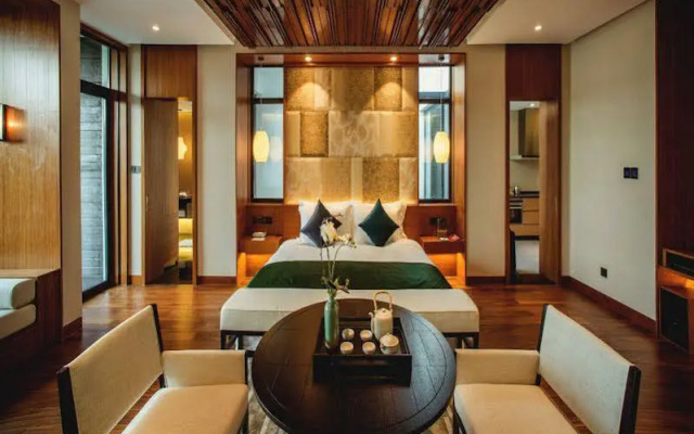 Shenzhen Bay Breeze Resort
