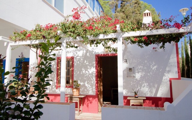 Horta do Mar 3 by Lightbooking