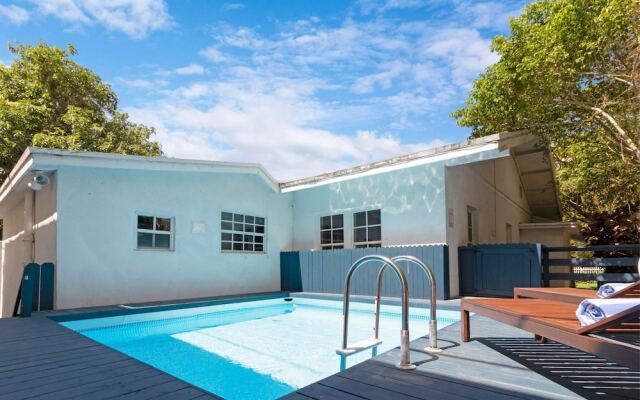 Roami at Villa Bella