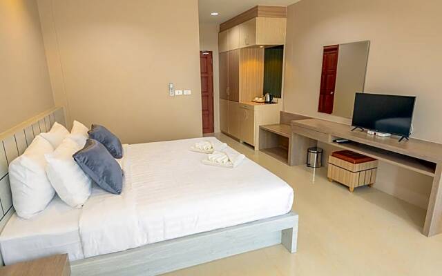 Avarin Resort