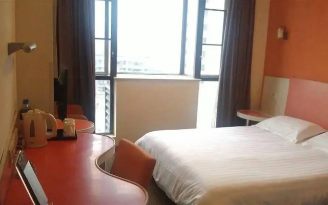 Motel168 Guangzhou Pingkang Road Inn
