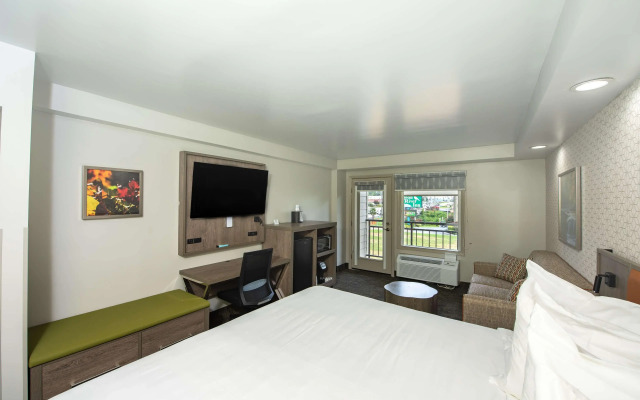 Best Western Plus Apple Valley Lodge Pigeon Forge