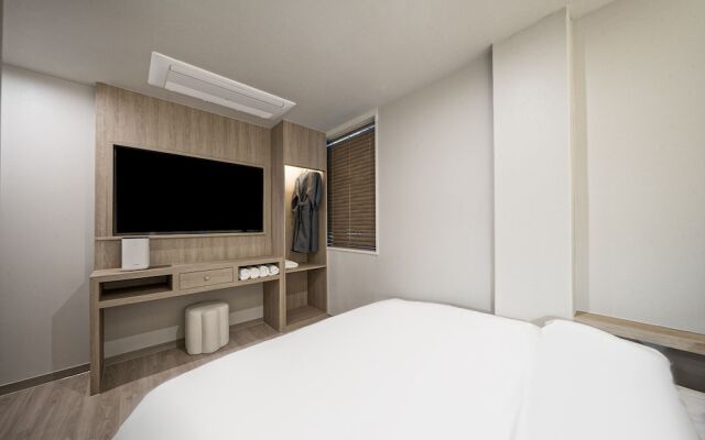 Poverta Stay Hotel