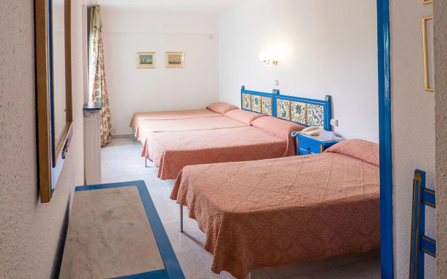 Garbi Calella Hotel