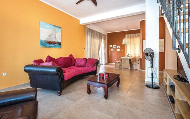 Stunning Home in Sibenik With Wifi and 5 Bedrooms