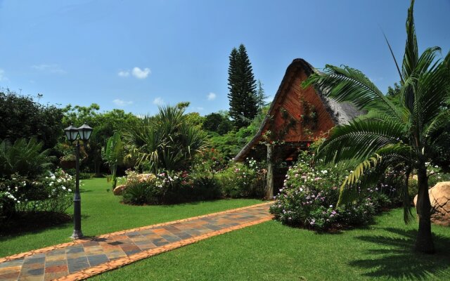 Summerfield Luxury Resort & Botanical Garden