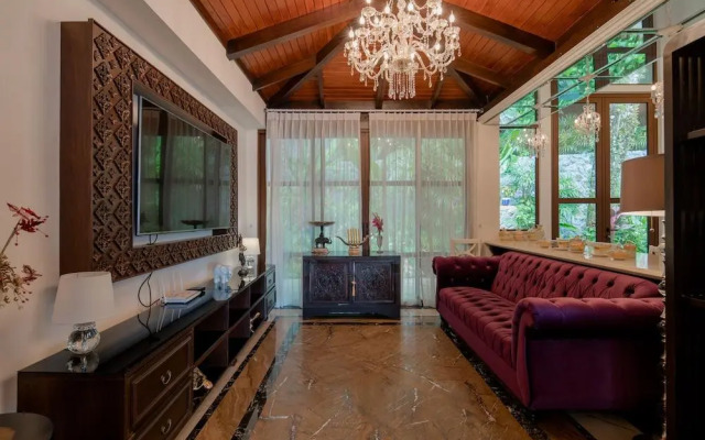 Classy 4-BR Seaview Villa at Surin Beach