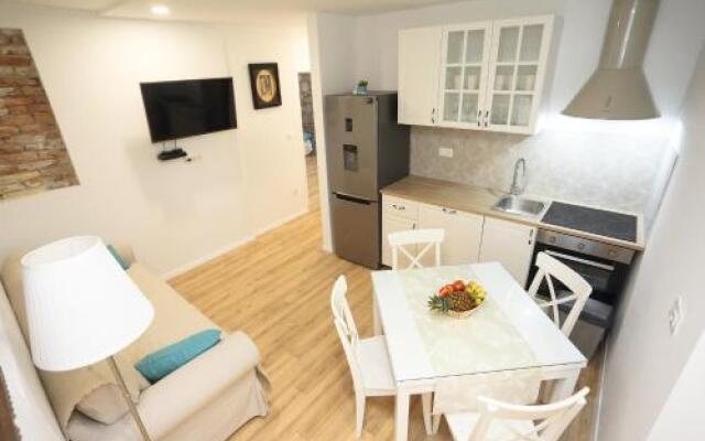 Split Old Town Suites 2