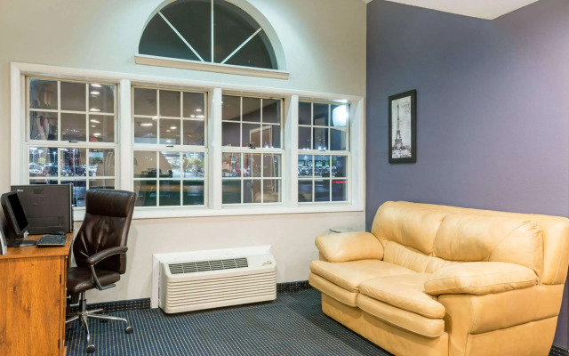 Baymont by Wyndham Henrietta/Rochester