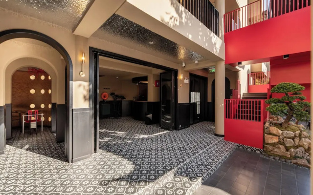 Sixi Golden Sunrise Sound Sleep Hotel – Lobby – Dali