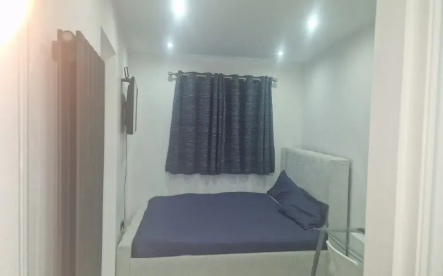 Blake Rainham Homestay