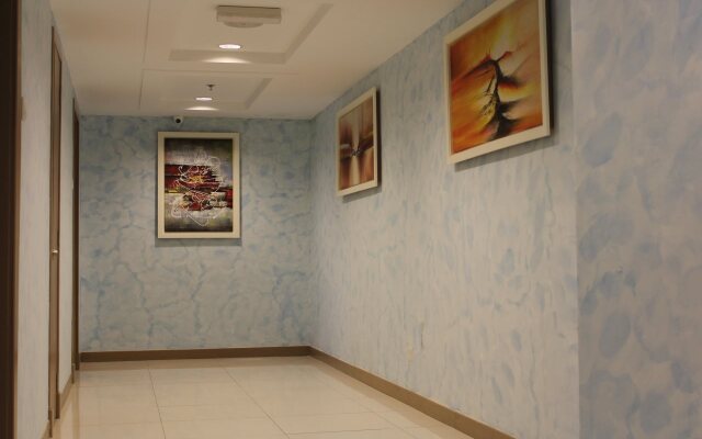 Orange Premier Hotel Shamelin
