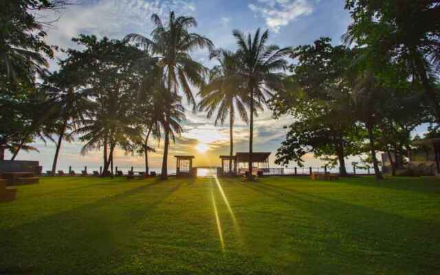 Aston Anyer Beach Hotel