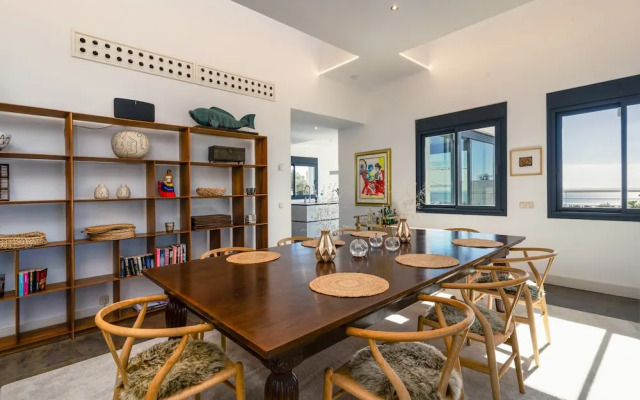 Lavish Villa With Private Pool