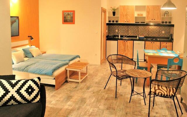 MaraMare Apartments