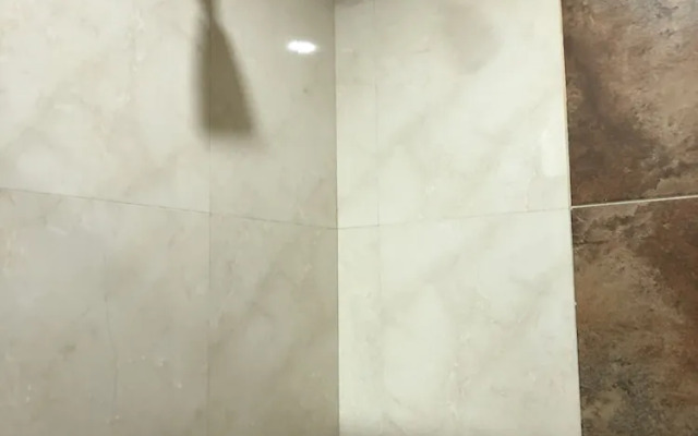 Hotel Castellana Inn