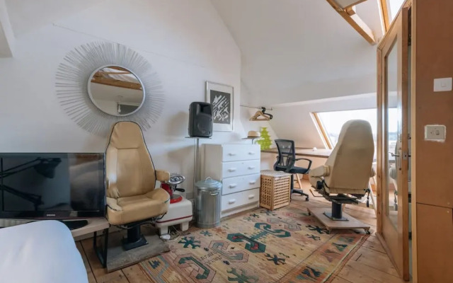 Vibrant & Eclectic 3 Bedroom Flat - Bedminster, Bristol!