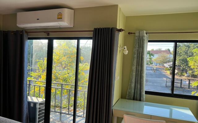 V Tharm Hotel