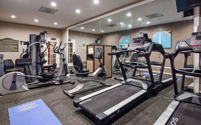 Best Western Airport Inn & Suites
