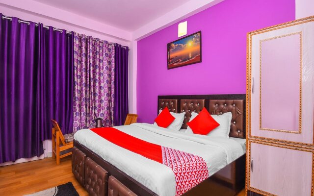 Hotel Mansarovar by OYO