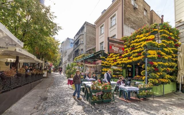 Travelling Actor - Skadarlija