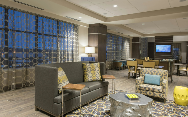 Hampton Inn & Suites Grand Rapids Downtown