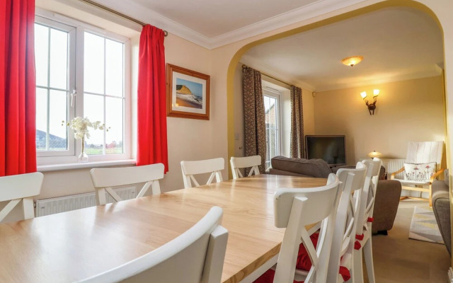 West Bay Holiday Home