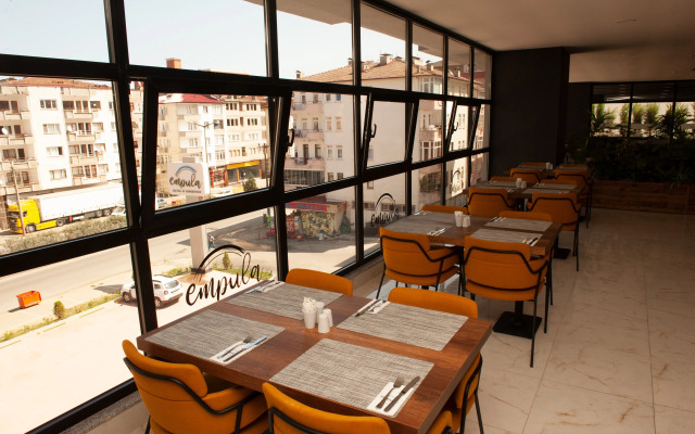 Empula Hotel & Residences