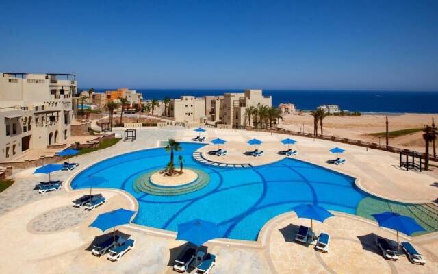Azzurra Sahl Hasheesh