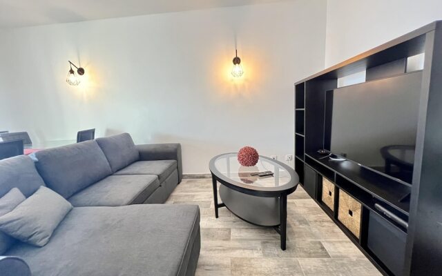 Albufeira Central 10 by Homing