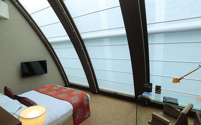 Sahara Star