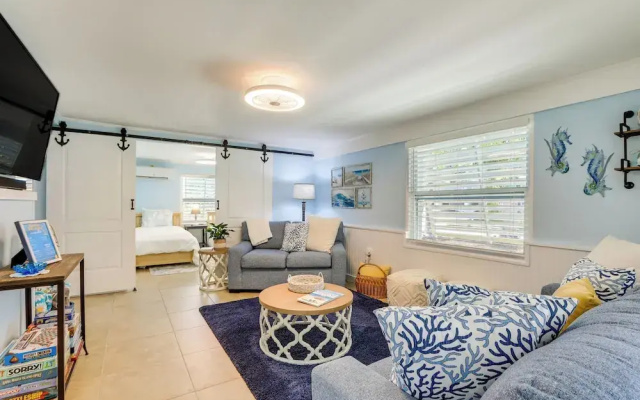 2 Mi to Bradenton Beach: Water-view Home w/ BBQ