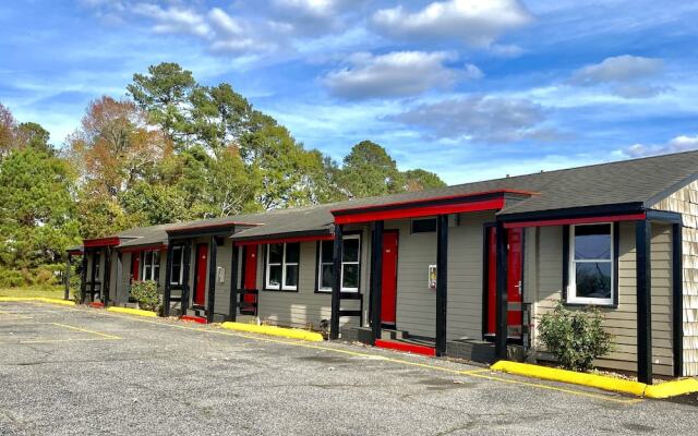 Whistling Pines - Daily & Extended Stay, Elizabeth City