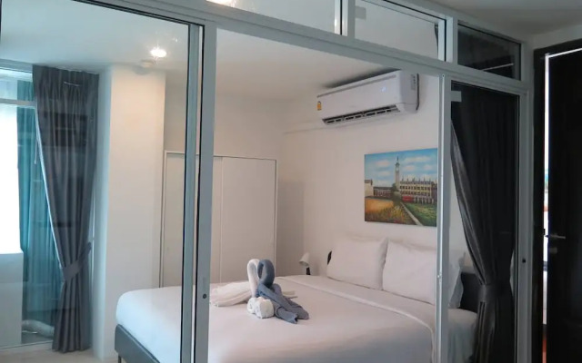 "6/18-penthouse 3 Bedrooms Walking To Patong Beach"