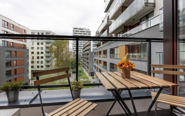 Apartment Siedmiogrodzka Wola by Renters