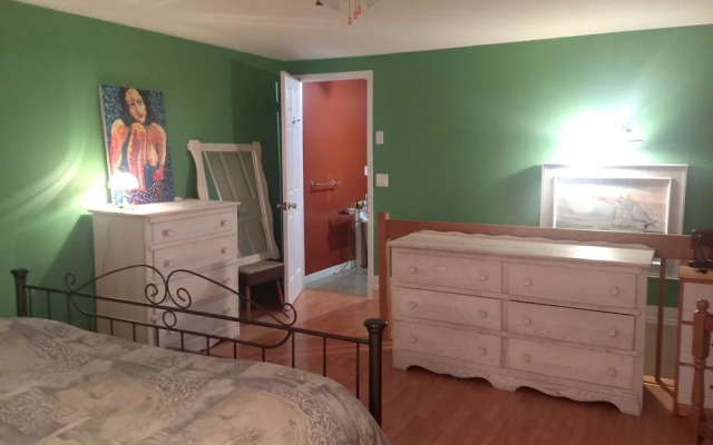 Chalet With 2 Bedrooms in Mashteuiatsh, With Wonderful Lake View