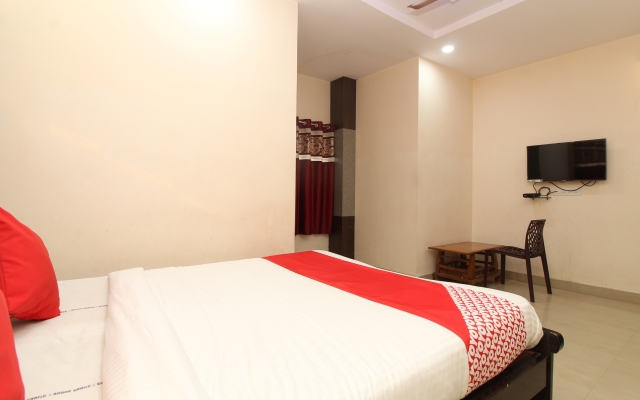 iROOMZ Hotel Sagar Grand