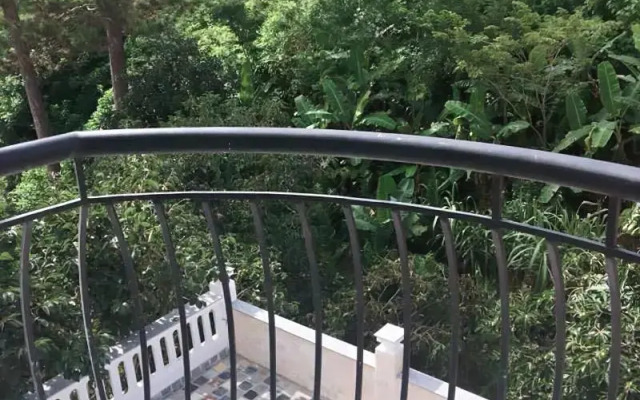 Queen Villa Hotel