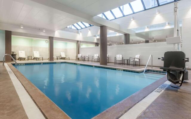 Courtyard by Marriott Pittsburgh University Center