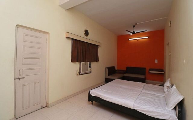 OYO Flagship 37028 Hotel Sheela