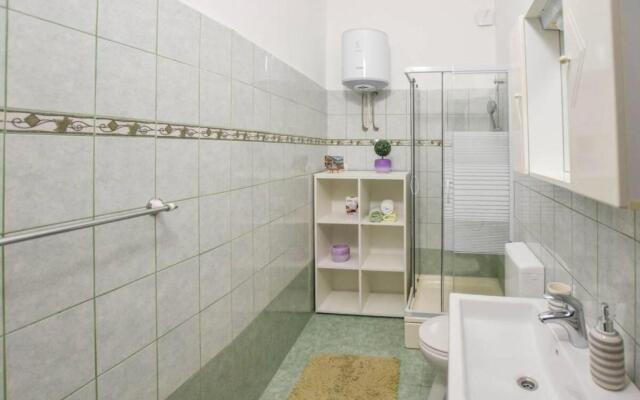 Apartment Dama-10m from beach