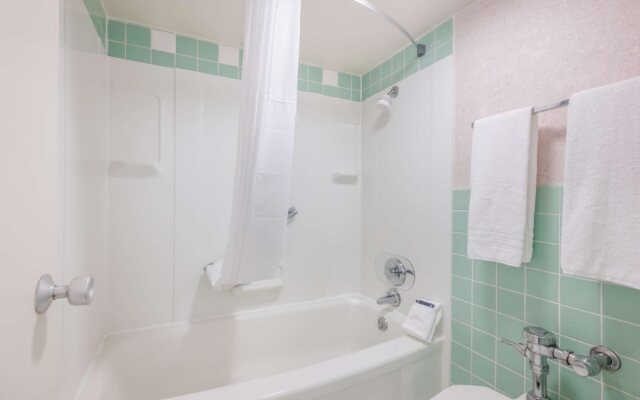 Americas Best Value Inn St. Joseph at I-29
