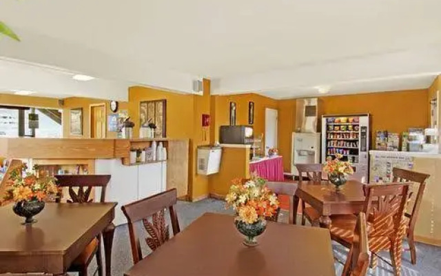 Americas Best Value Inn & Suites Boulder