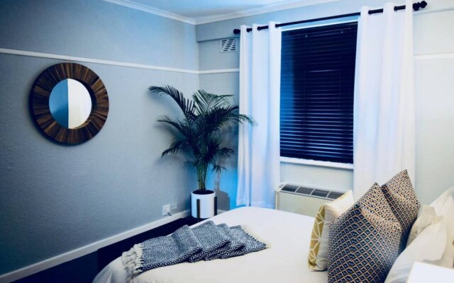 Elegant 1 Bedroom Apartment in Gardens