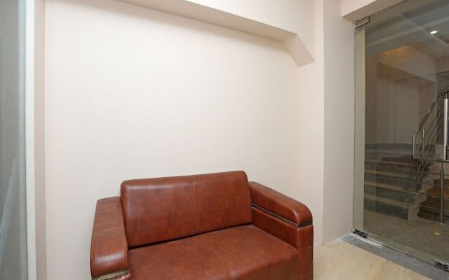 OYO Flagship 15751 Main Wazirabad Road