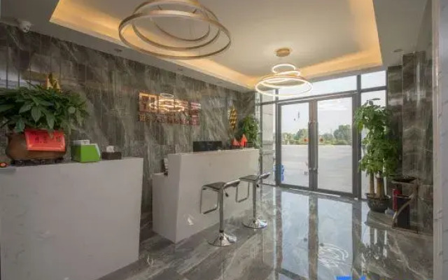 Impression Furong Hotel