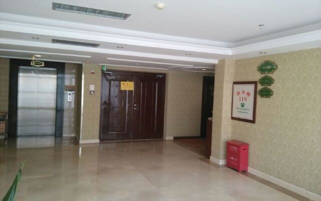 Vienna International Hotel（Guangxi Guilin Yangsuo West Street and Ten-mile Gallery）